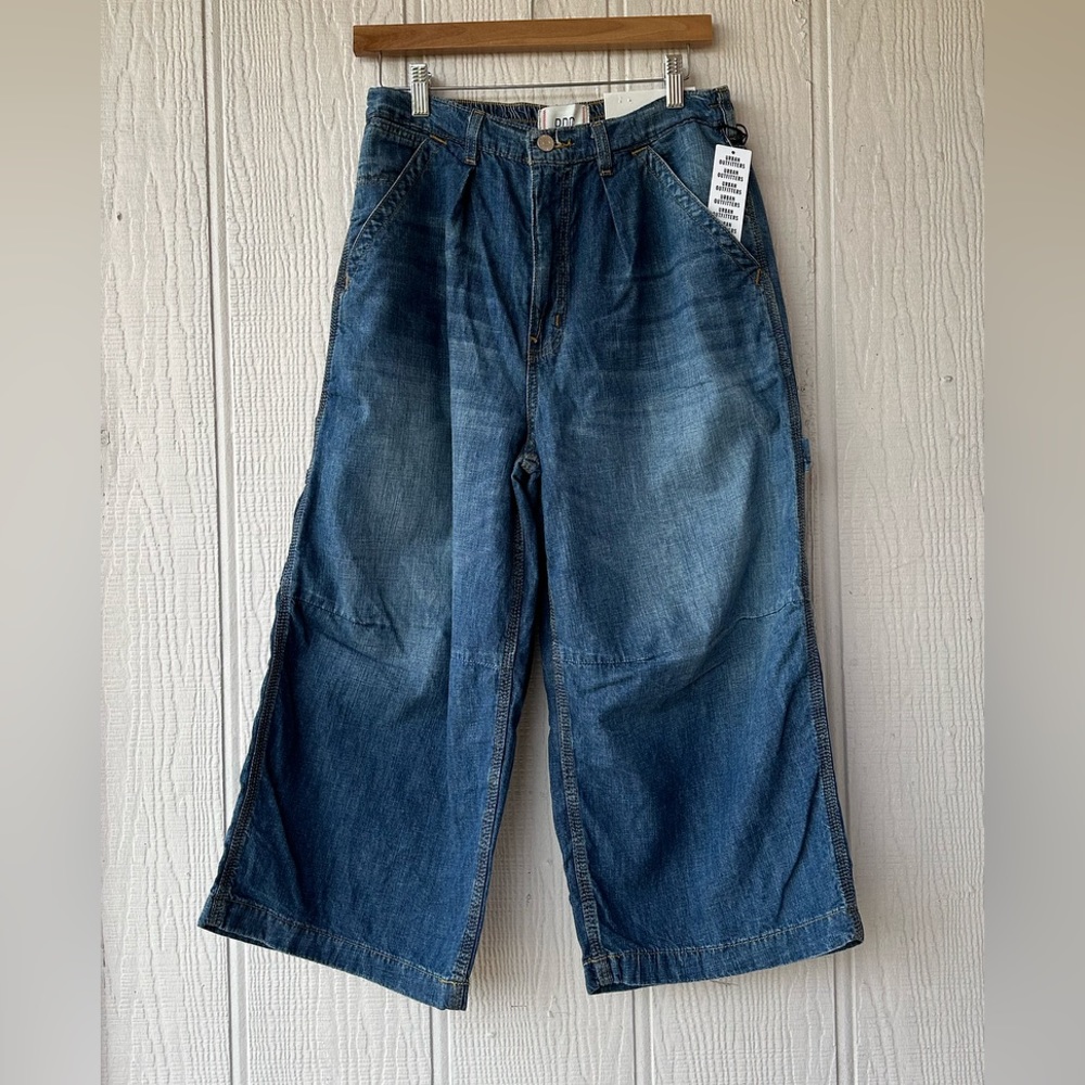 Urban Outfitters Cropped Carpenter Jean - Picture 2 of 13